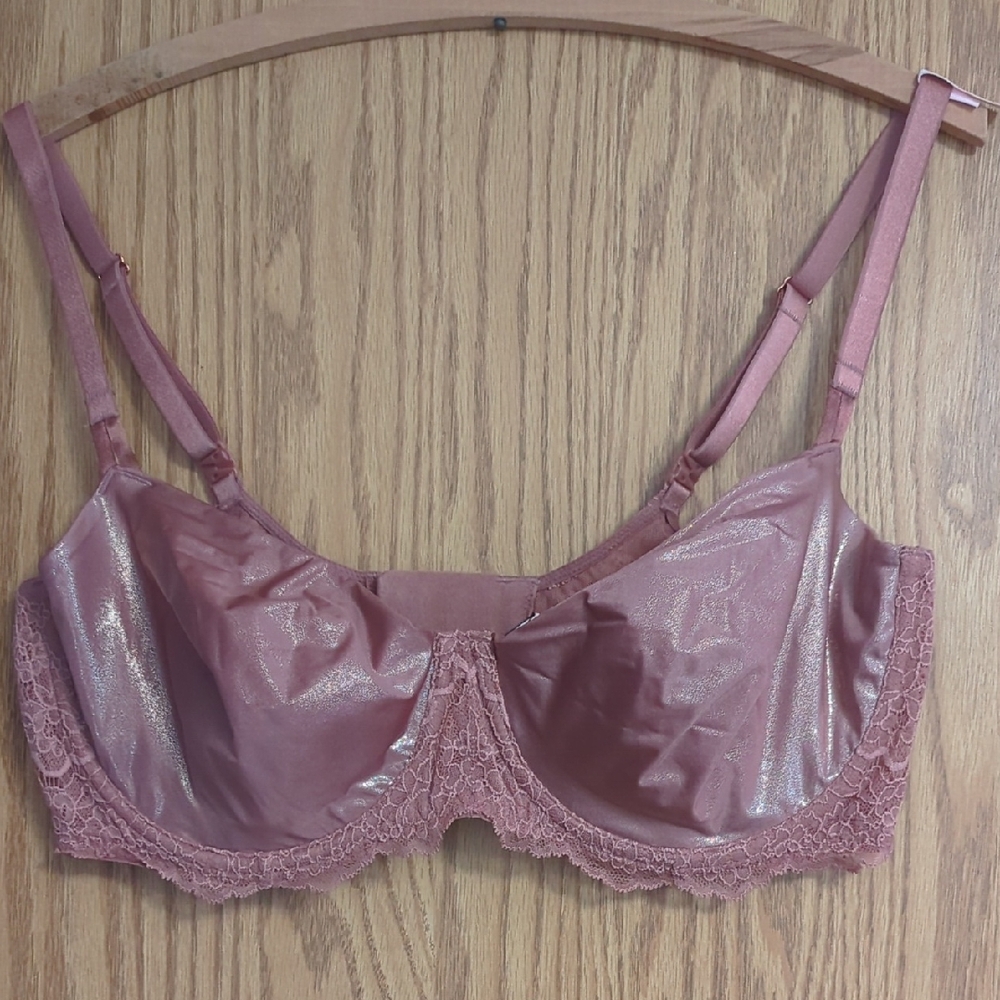 Victoria's Secret Shimmering Mauve Lace Bra